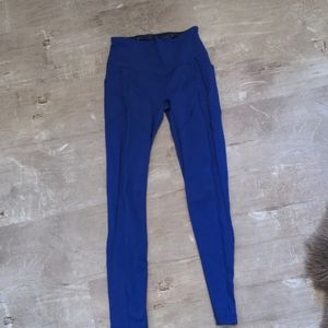 Lululemon size 6 leggings